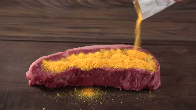 Mac and cheese piled on steak, the wild food visual that triggered Gordon's disg